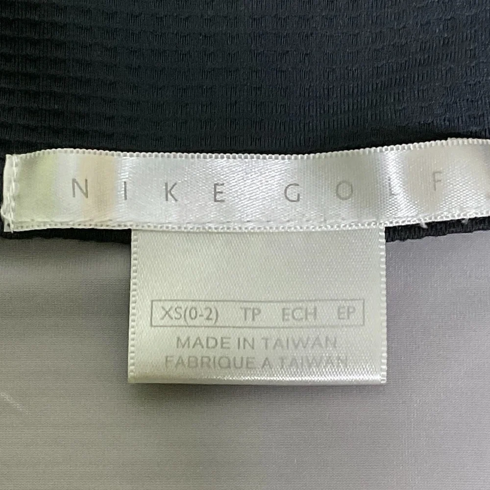 NWOT - Nike Golf Women's Polo - XS
